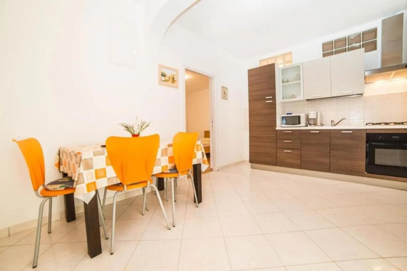 Apartments Niki - 70M From The Sea Kampor