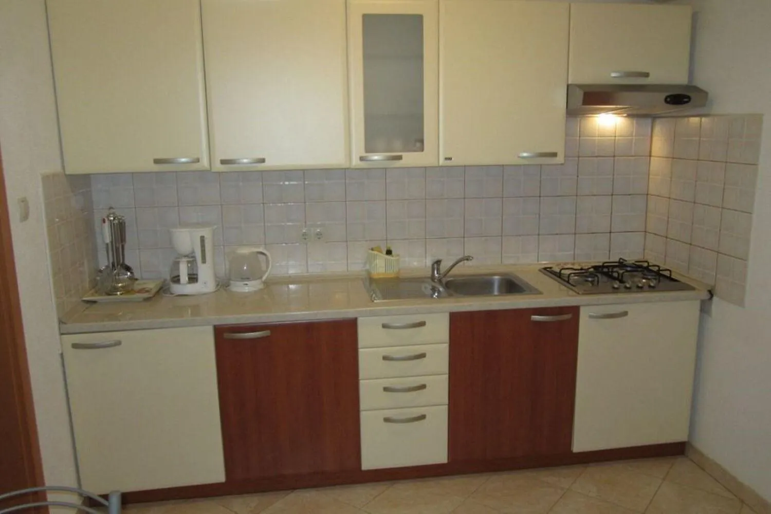 Apartments Niki - 70M From The Sea Kampor