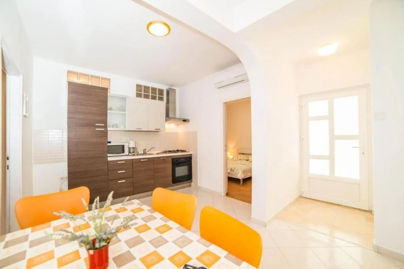 Apartments Niki - 70M From The Sea Kampor