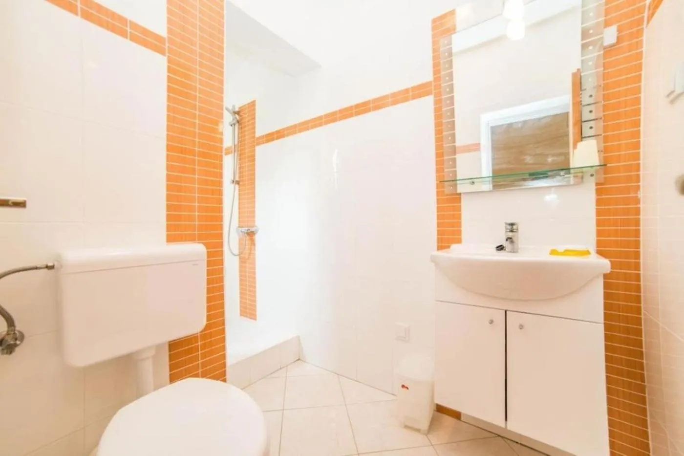 Apartments Niki - 70M From The Sea Kampor